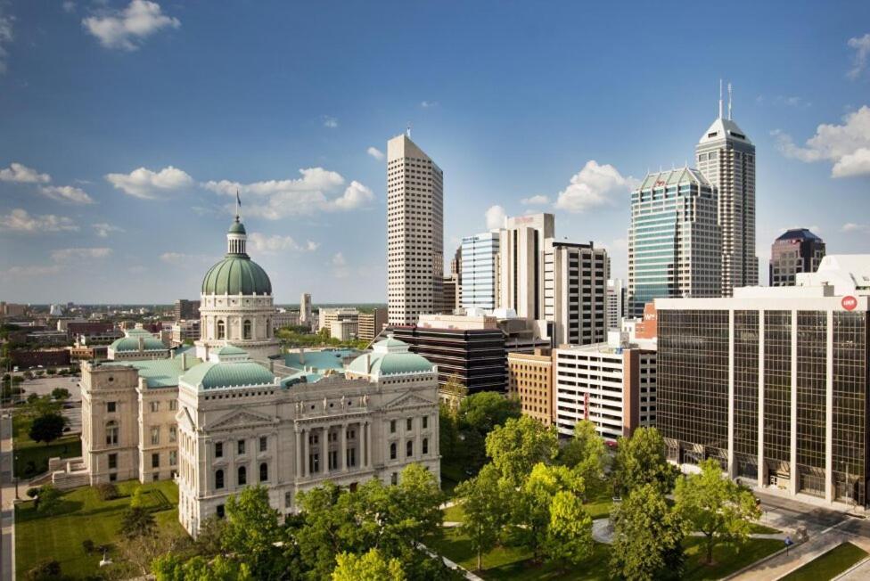 Free Parking! Downtown King Suite Lucas Oil- Conv Center Skywalk#1 Indianapolis Kültér fotó