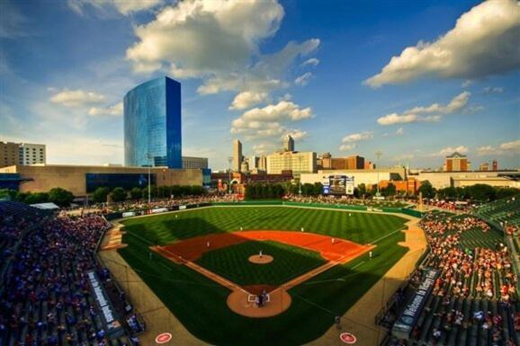 Free Parking! Downtown King Suite Lucas Oil- Conv Center Skywalk#1 Indianapolis Kültér fotó