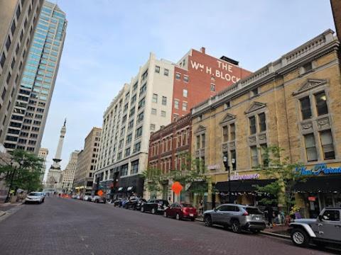 Free Parking! Downtown King Suite Lucas Oil- Conv Center Skywalk#1 Indianapolis Kültér fotó